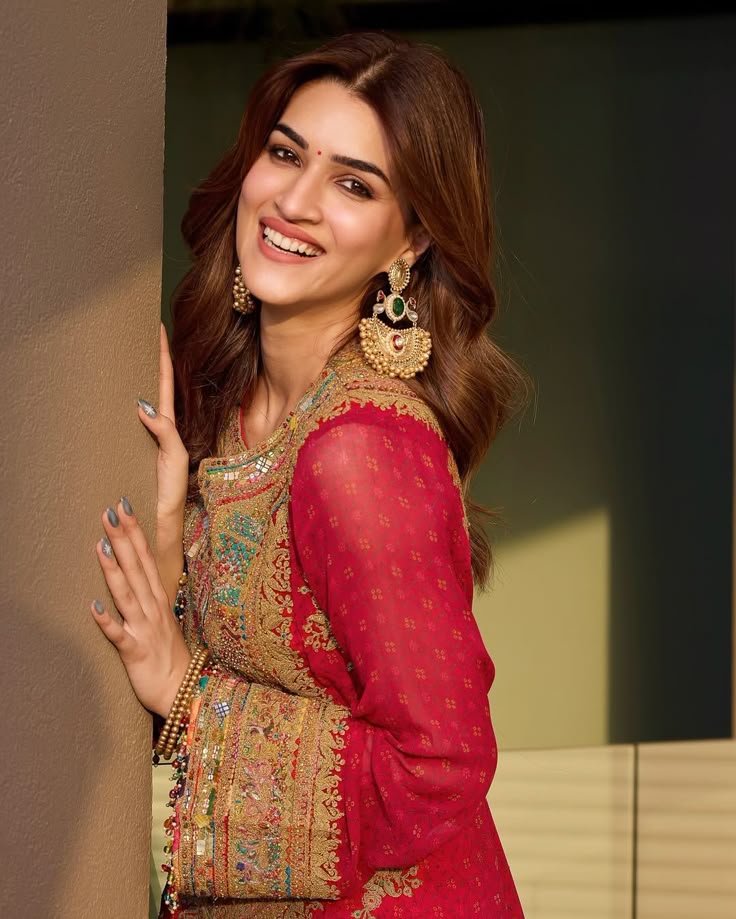 Kriti Sanon biography, Kriti Sanon age, Kriti Sanon height, Kriti Sanon weight, Kriti Sanon family, Kriti Sanon filmography, Kriti Sanon career, Kriti Sanon controversies, Kriti Sanon photos, Kriti Sanon latest movies, Kriti Sanon personal life, Kriti Sanon boyfriend, Kriti Sanon awards, Kriti Sanon upcoming films, Bollywood actress Kriti Sanon, Kriti Sanon facts, Kriti Sanon wallpapers, Kriti Sanon Instagram pics, Kriti Sanon net worth, Kriti Sanon lifestyle