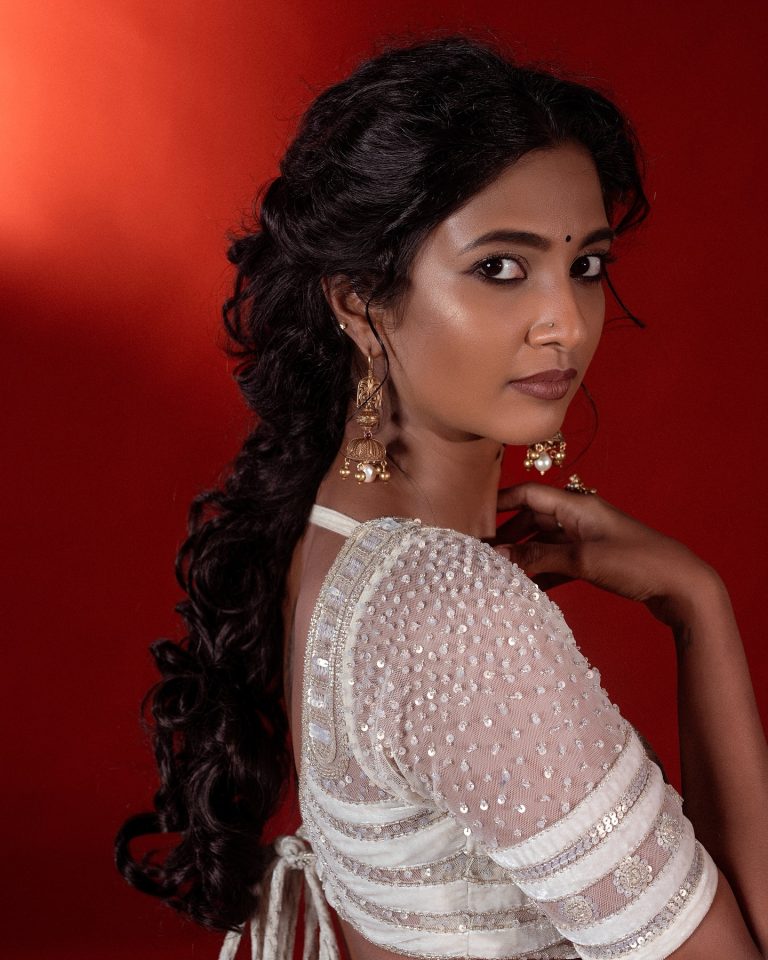 Keerthi Pandian, Keerthi Pandian hot photos, Keerthi Pandian white dress, Keerthi Pandian photoshoot, Keerthi Pandian stylish look, Keerthi Pandian viral pics, Keerthi Pandian 2025, Keerthi Pandian latest photos, actress Keerthi Pandian, Keerthi Pandian Instagram, Keerthi Pandian bold look, Keerthi Pandian trending photos, Keerthi Pandian fashion, Keerthi Pandian modern outfit, Keerthi Pandian sexy look