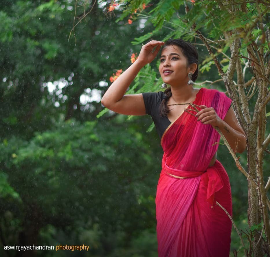 Komalee Prasad hot photos, Komalee Prasad red saree photos, Komalee Prasad bold photoshoot, Komalee Prasad glamorous pics, Komalee Prasad viral images, Komalee Prasad latest photoshoot, Komalee Prasad sexy photos, Komalee Prasad trending pics, Komalee Prasad actress photos, Komalee Prasad sizzling photoshoot, Komalee Prasad Instagram pics, Komalee Prasad HD wallpapers, Komalee Prasad bold saree look, South actress hot photos, Komalee Prasad new viral photos, Komalee Prasad elegant saree photos, Komalee Prasad fans images, Komalee Prasad glamorous red saree look, Komalee Prasad traditional hot look, Komalee Prasad viral trending photos, ActorFacts, Actor Facts