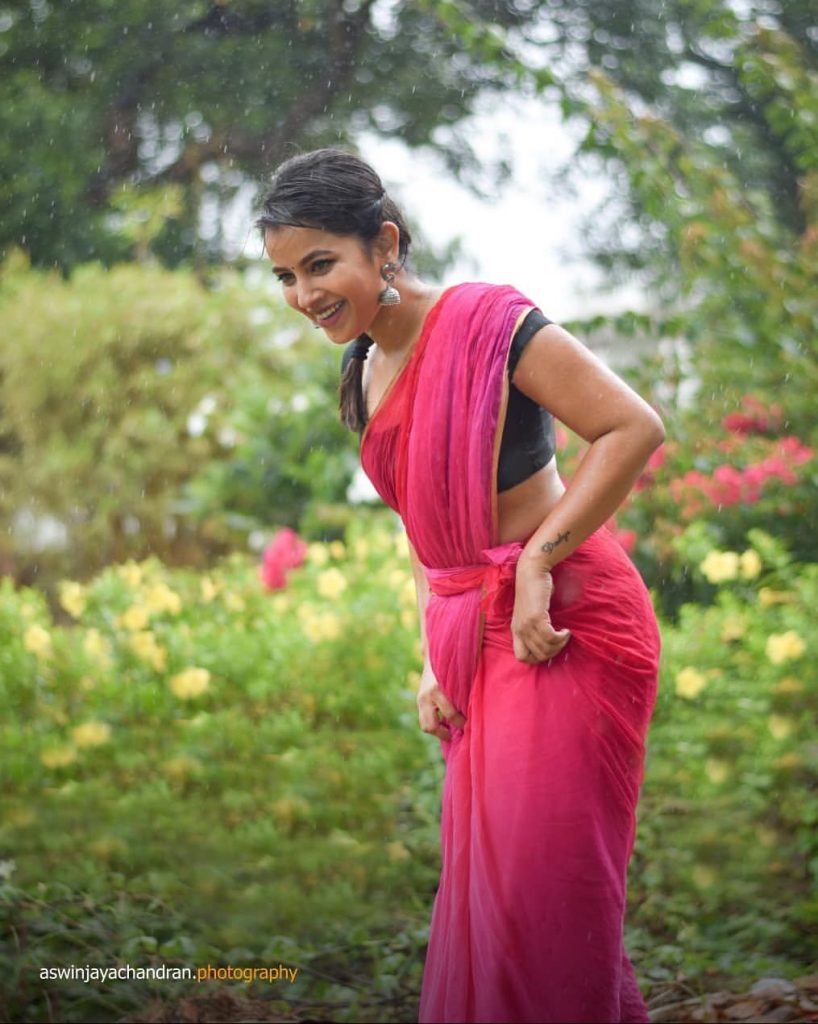 Komalee Prasad hot photos, Komalee Prasad red saree photos, Komalee Prasad bold photoshoot, Komalee Prasad glamorous pics, Komalee Prasad viral images, Komalee Prasad latest photoshoot, Komalee Prasad sexy photos, Komalee Prasad trending pics, Komalee Prasad actress photos, Komalee Prasad sizzling photoshoot, Komalee Prasad Instagram pics, Komalee Prasad HD wallpapers, Komalee Prasad bold saree look, South actress hot photos, Komalee Prasad new viral photos, Komalee Prasad elegant saree photos, Komalee Prasad fans images, Komalee Prasad glamorous red saree look, Komalee Prasad traditional hot look, Komalee Prasad viral trending photos, ActorFacts, Actor Facts