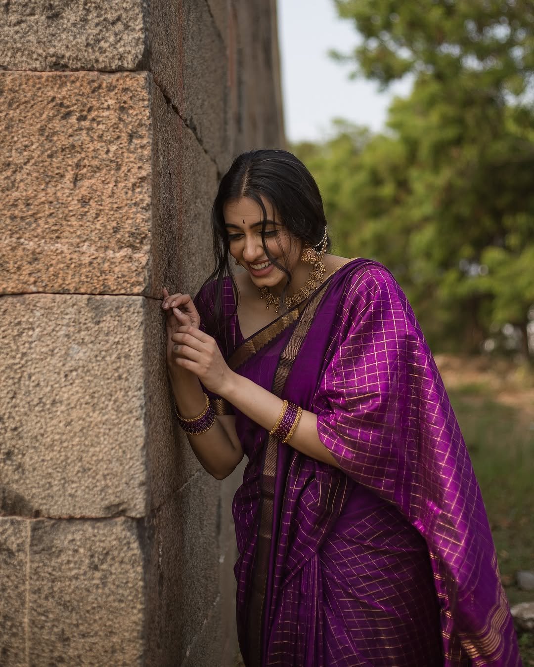 Maanasa Choudhary Traditional Look Photos in Saree28