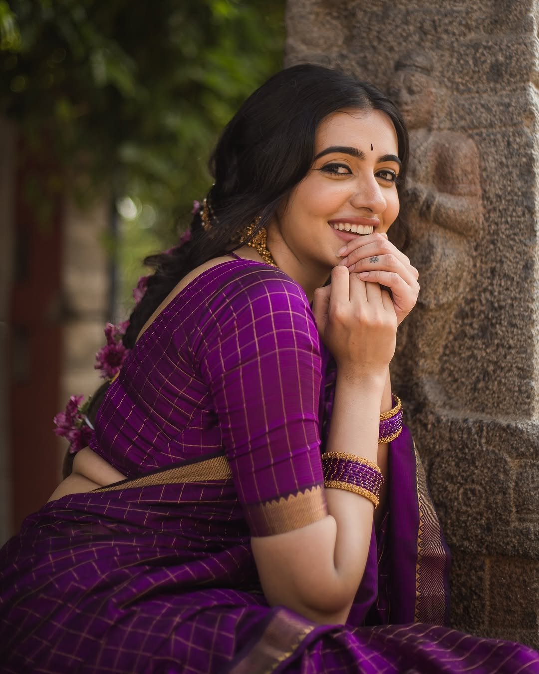 Maanasa Choudhary Traditional Look Photos in Saree29