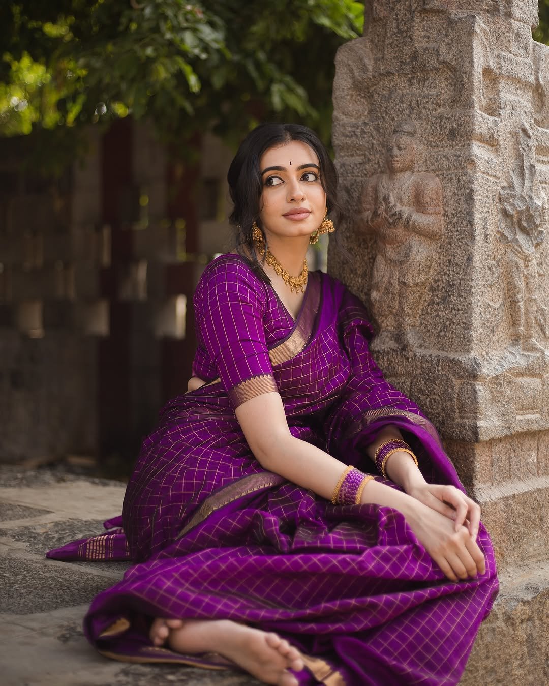 Maanasa Choudhary Traditional Look Photos in Saree43