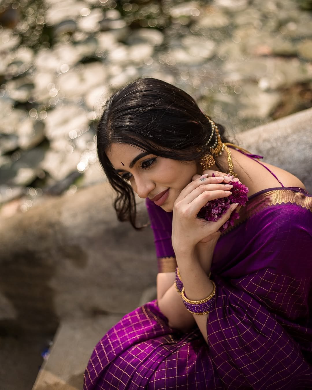Maanasa Choudhary Traditional Look Photos in Saree44