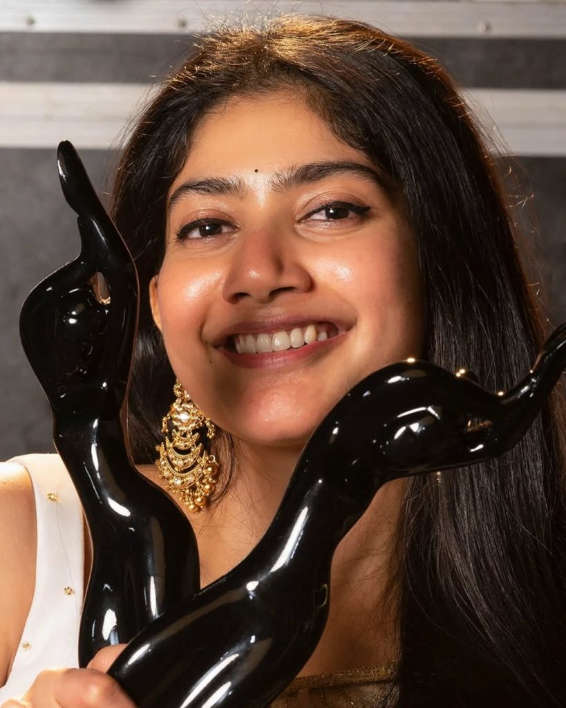 Sai Pallavi white saree photos, Sai Pallavi stunning photos, Sai Pallavi elegant saree look, Sai Pallavi latest photoshoot, Sai Pallavi natural beauty, Sai Pallavi glamorous look, Sai Pallavi traditional saree photos, Sai Pallavi viral images, Sai Pallavi HD wallpapers, Sai Pallavi actress photos, Sai Pallavi fans pics, Sai Pallavi Instagram photos, Sai Pallavi no makeup look, Sai Pallavi trending saree photos, South actress white saree pics, Sai Pallavi gorgeous photos, Sai Pallavi simple look photoshoot, Sai Pallavi saree glamour, Sai Pallavi beautiful saree clicks, Sai Pallavi ActorFacts photos