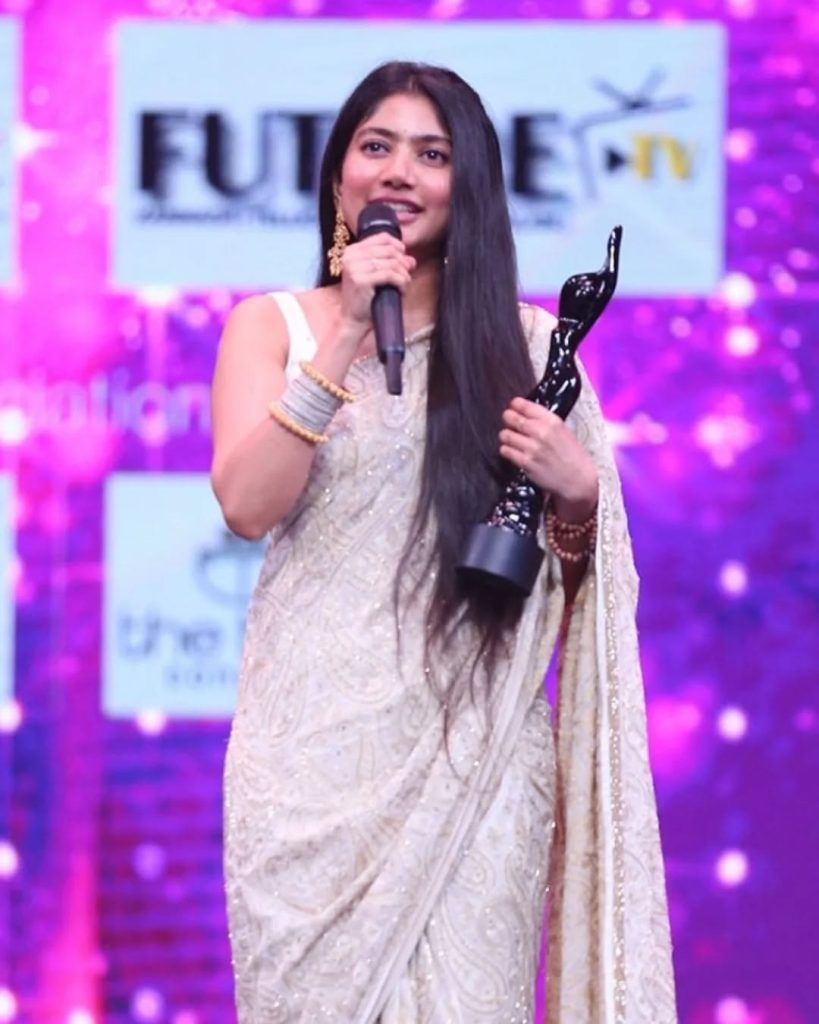 Sai Pallavi white saree photos, Sai Pallavi stunning photos, Sai Pallavi elegant saree look, Sai Pallavi latest photoshoot, Sai Pallavi natural beauty, Sai Pallavi glamorous look, Sai Pallavi traditional saree photos, Sai Pallavi viral images, Sai Pallavi HD wallpapers, Sai Pallavi actress photos, Sai Pallavi fans pics, Sai Pallavi Instagram photos, Sai Pallavi no makeup look, Sai Pallavi trending saree photos, South actress white saree pics, Sai Pallavi gorgeous photos, Sai Pallavi simple look photoshoot, Sai Pallavi saree glamour, Sai Pallavi beautiful saree clicks, Sai Pallavi ActorFacts photos