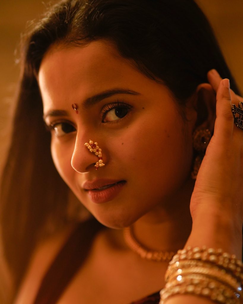 Aarushi Baruaah hot look in green saree photoshoot