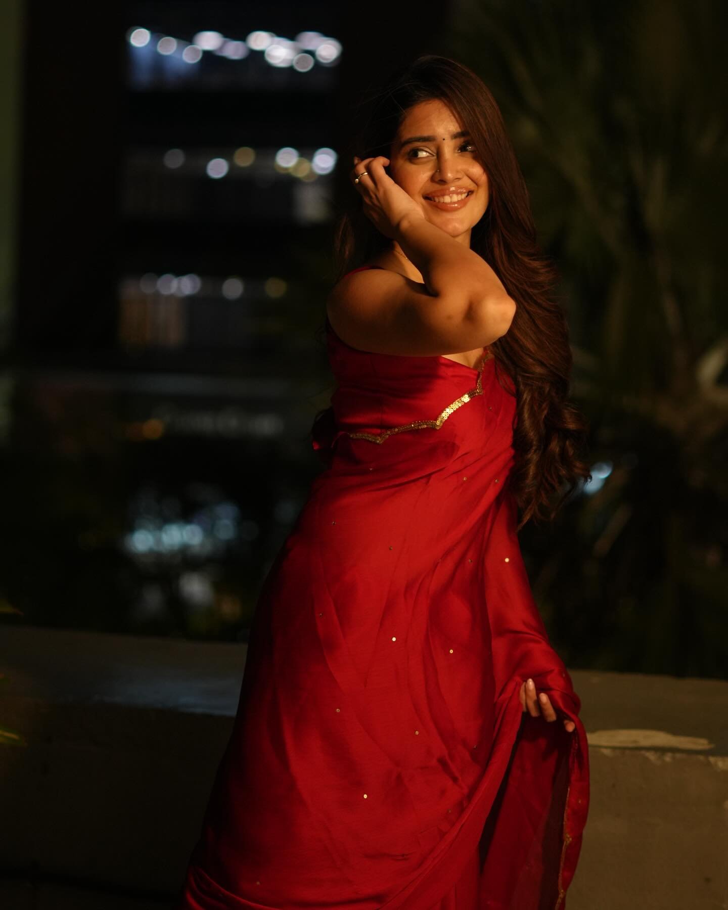 Kushitha Kallapu Hot Photos in Red Saree (28)