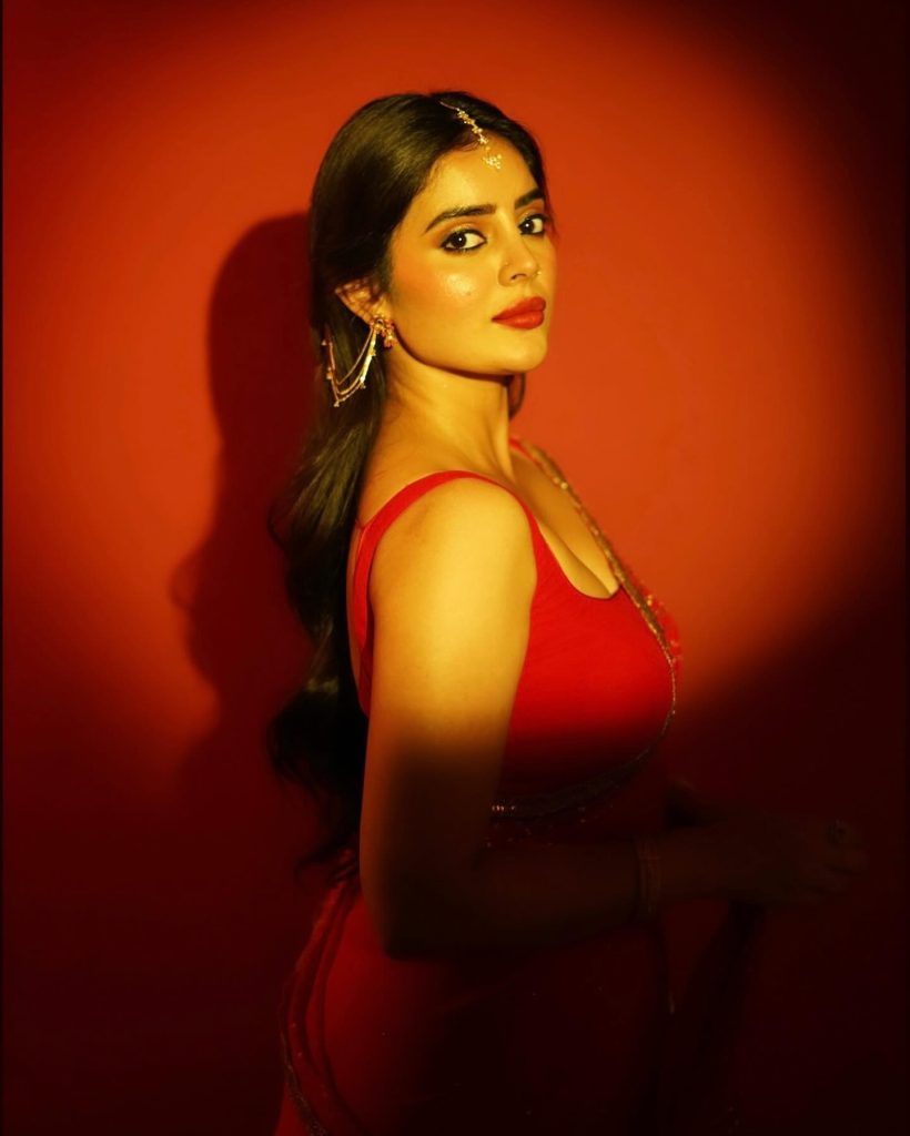 Kushitha Kallapu wearing stunning red saree