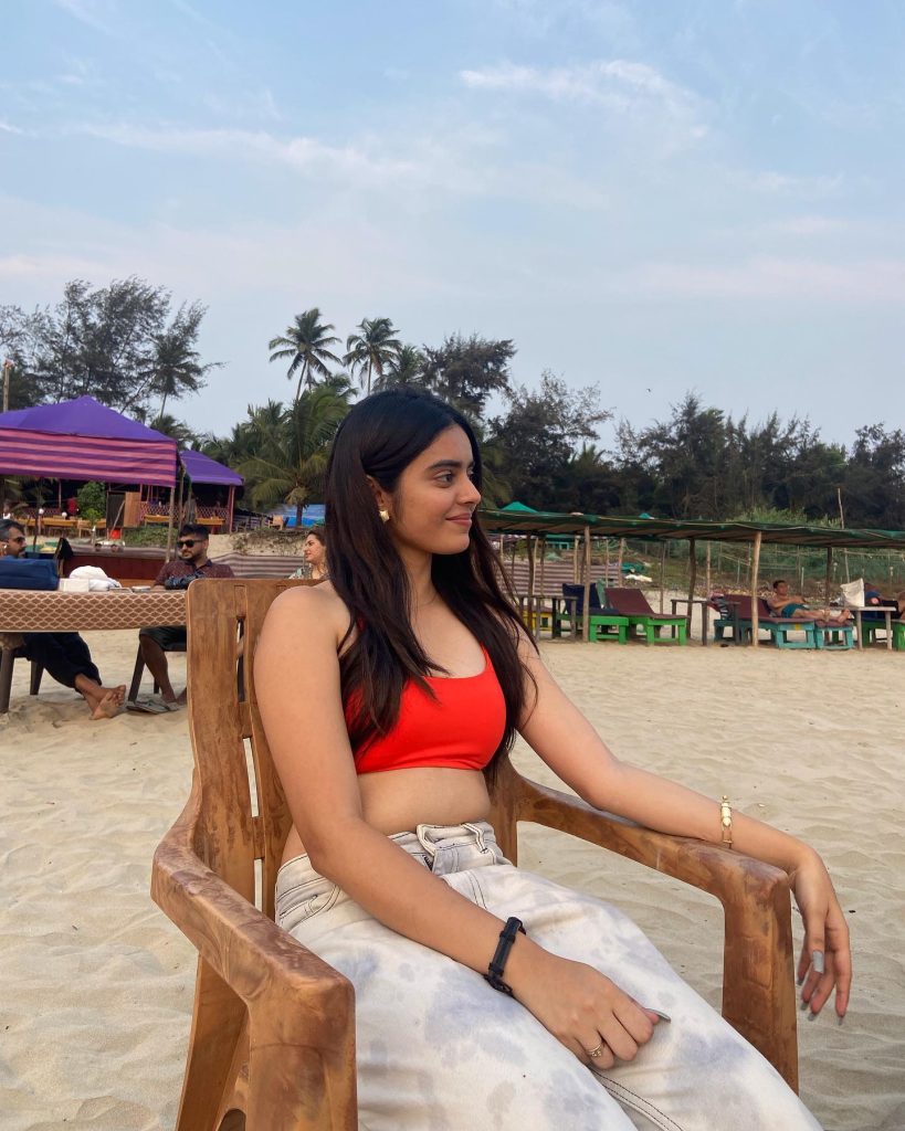 Actress Kushitha Kallapu flaunts her curves at beach