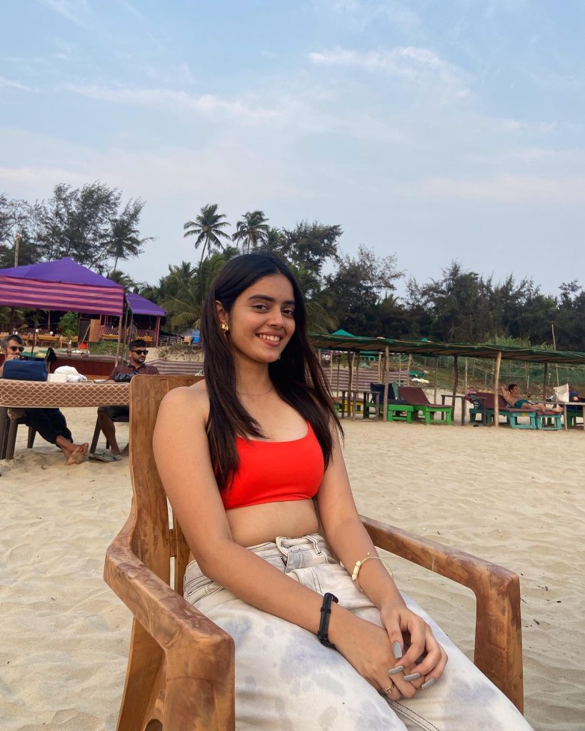 Actress Kushitha Kallapu flaunts her curves at beach
