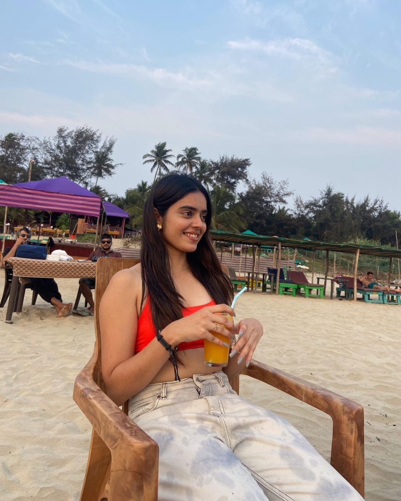 Actress Kushitha Kallapu flaunts her curves at beach
