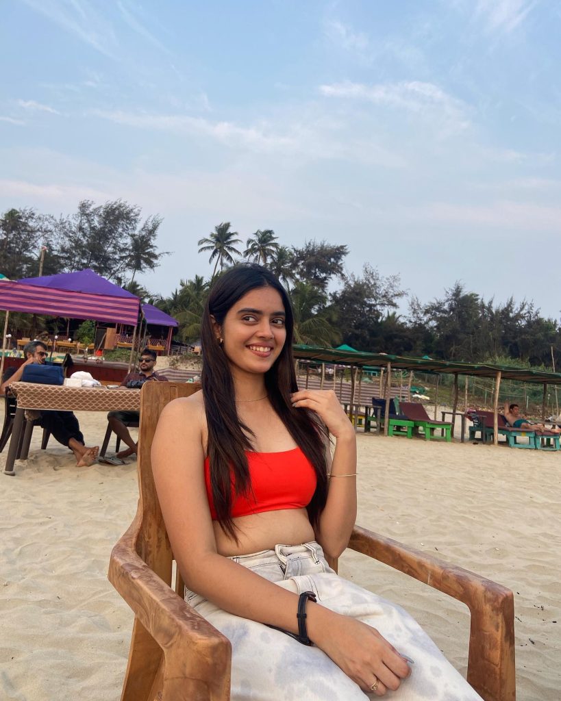 Actress Kushitha Kallapu flaunts her curves at beach