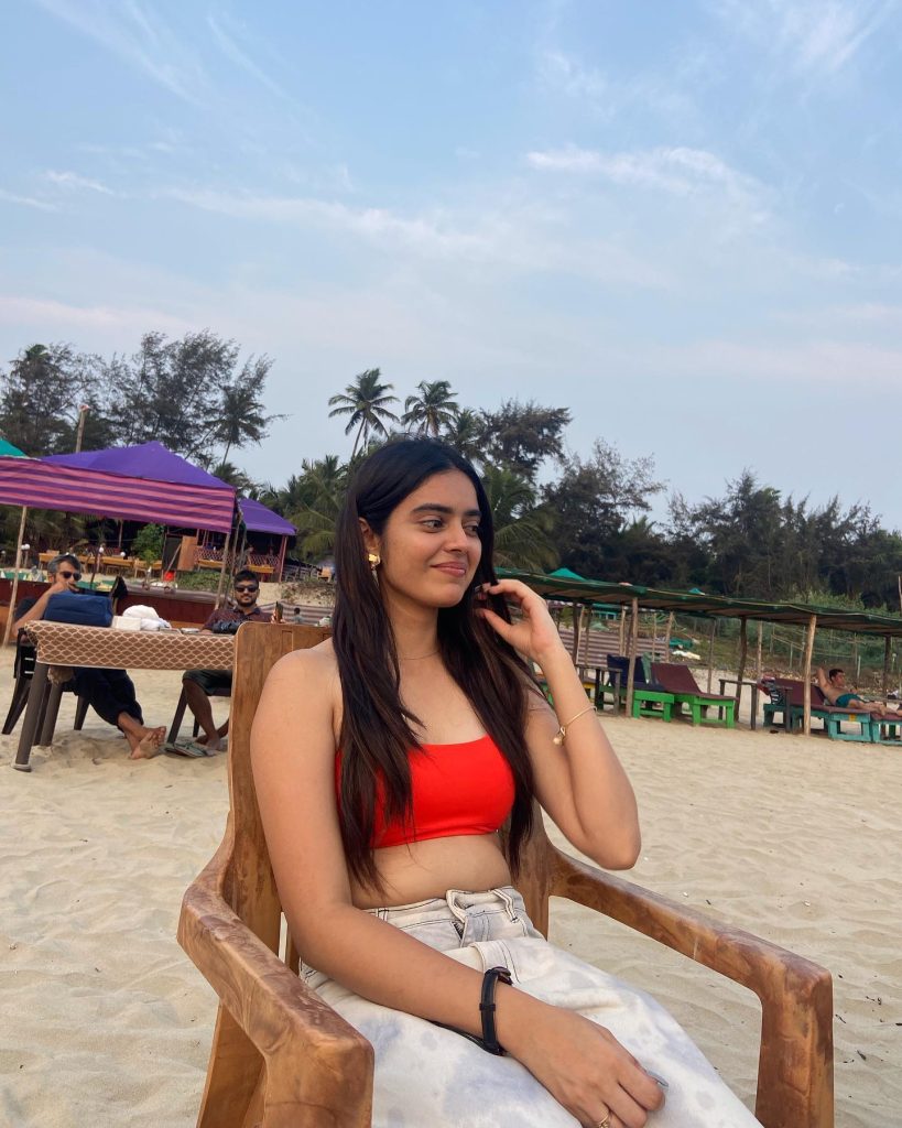 Actress Kushitha Kallapu flaunts her curves at beach