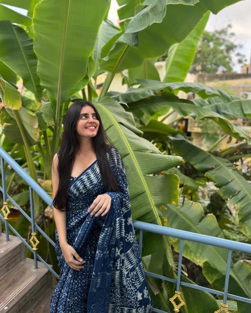Kushitha Kallapu's park photoshoot in blue saree