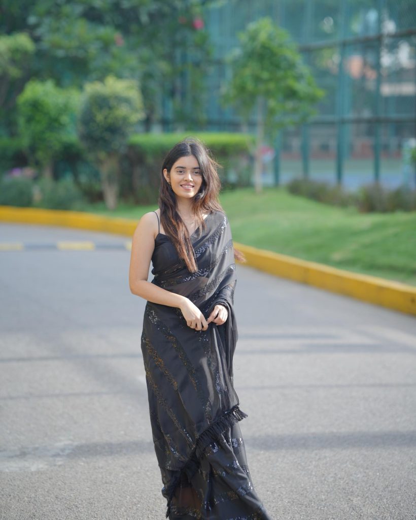 Kushitha Kallapu sexy look in black saree photoshoot