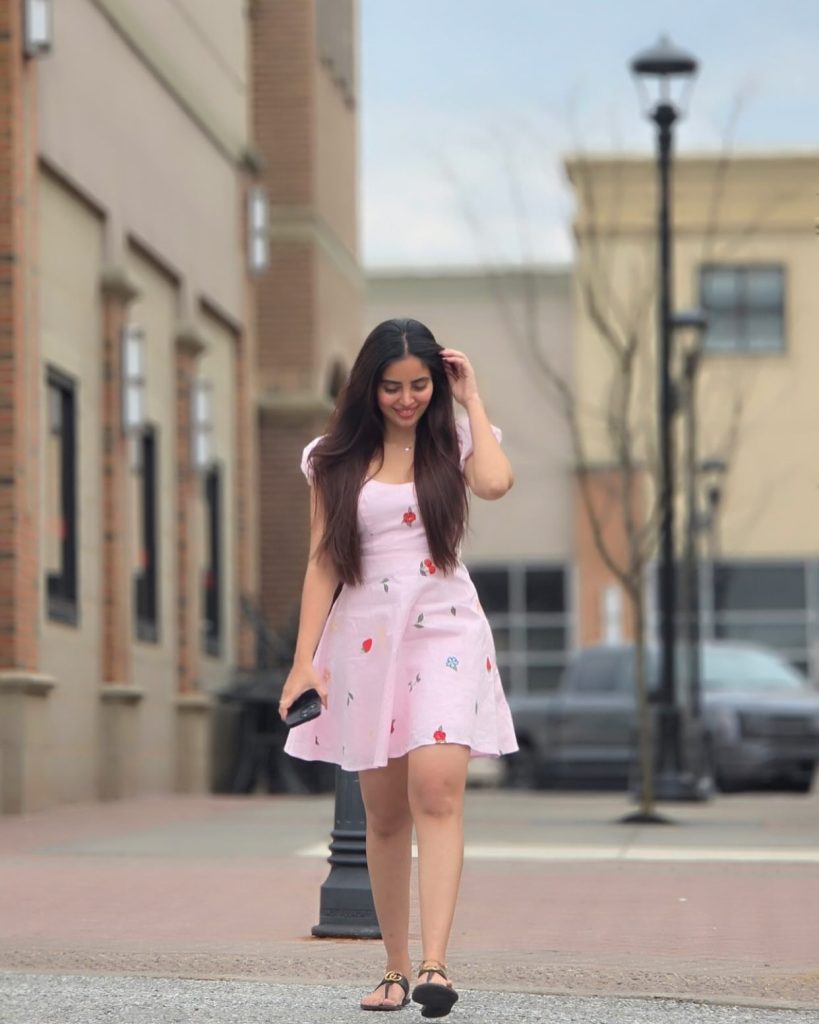 Kushitha Kallapu's complete pink dress look