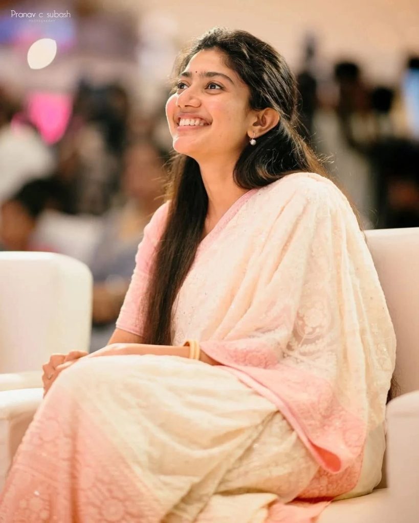 Sai Pallavi's natural makeup and styling at movie event