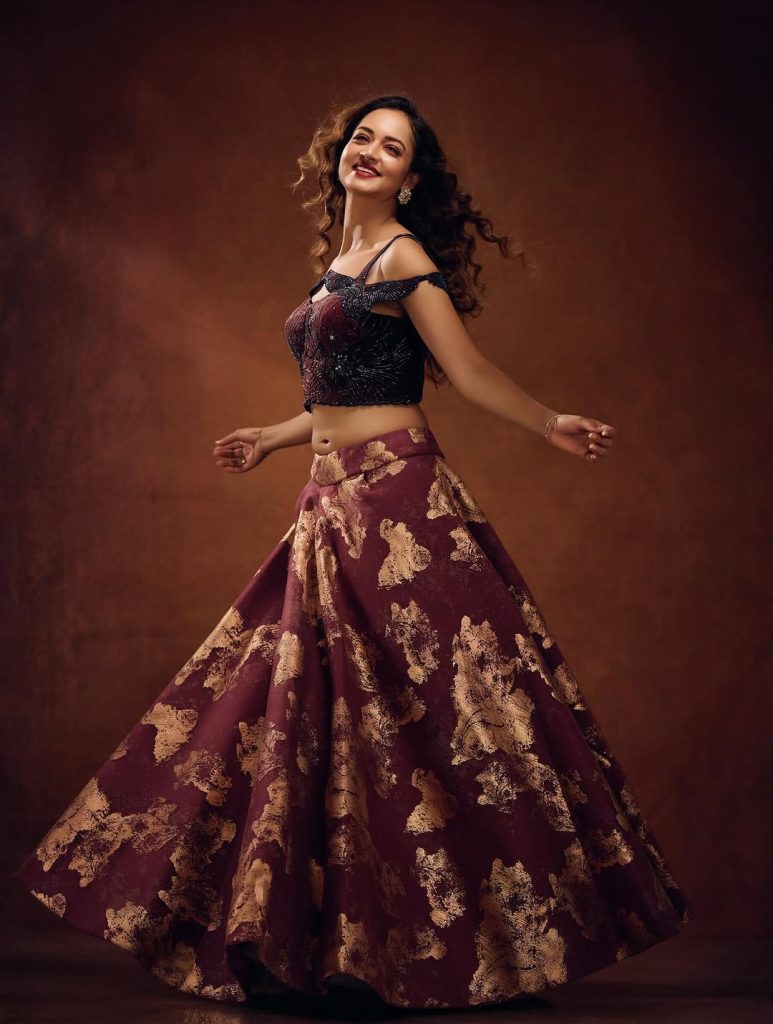 Shanvi Srivastava's natural beauty and radiant smile