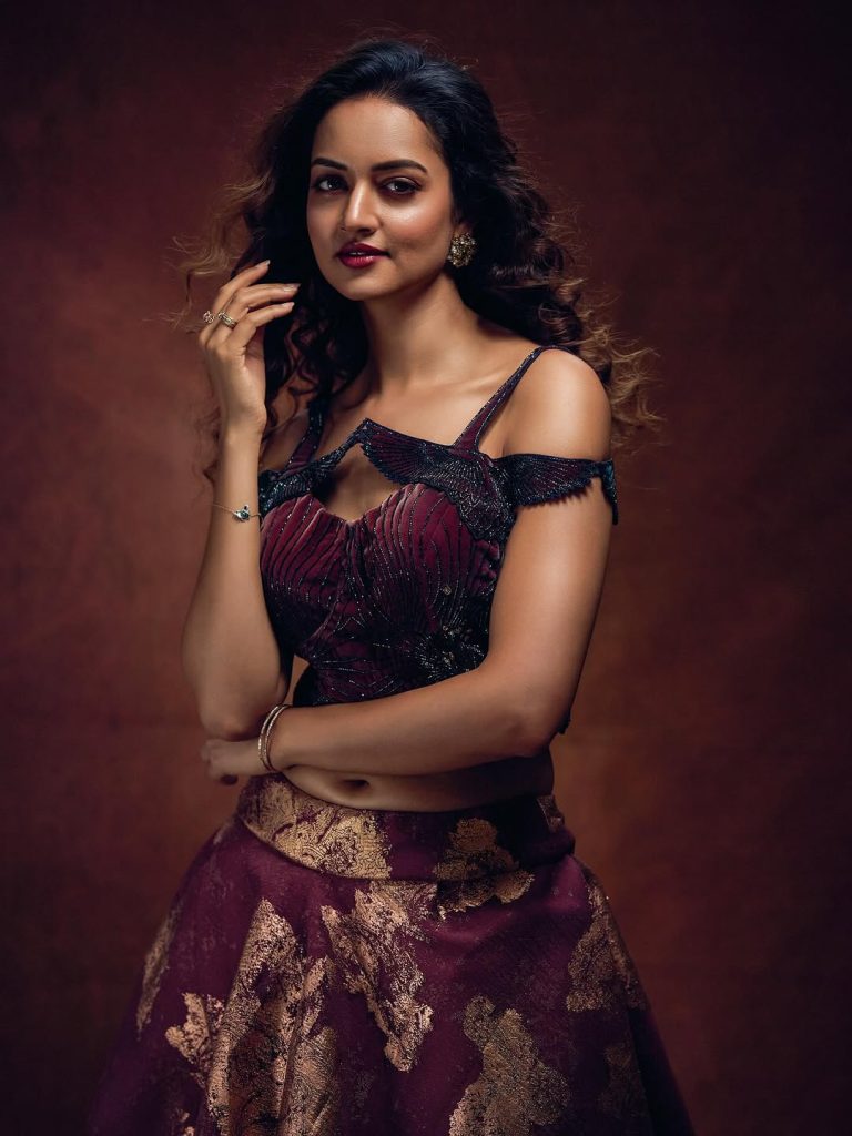Shanvi Srivastava's natural beauty and radiant smile