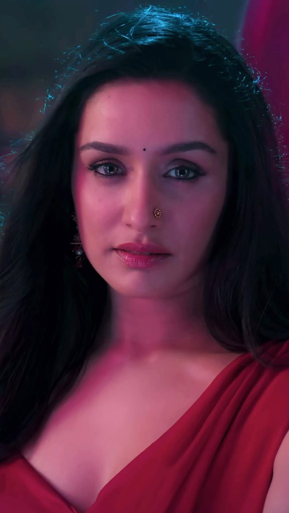 Shraddha Kapoor's elegant makeup with red dress ensemble