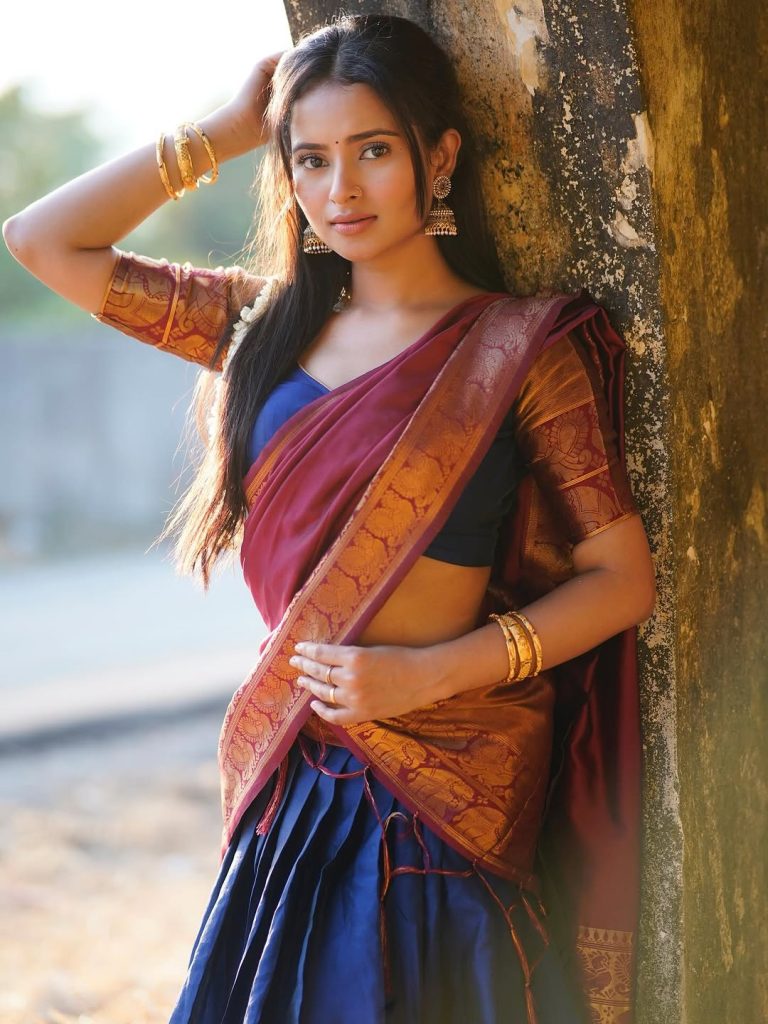 Traditional hot saree styling creates glamorous elegance for Aarushi Baruah