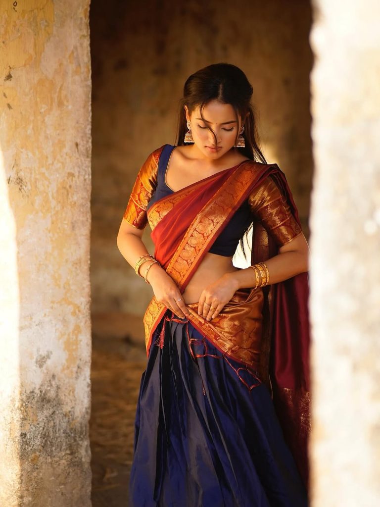Aarushi Baruah embodies confidence in striking traditional saree ensemble