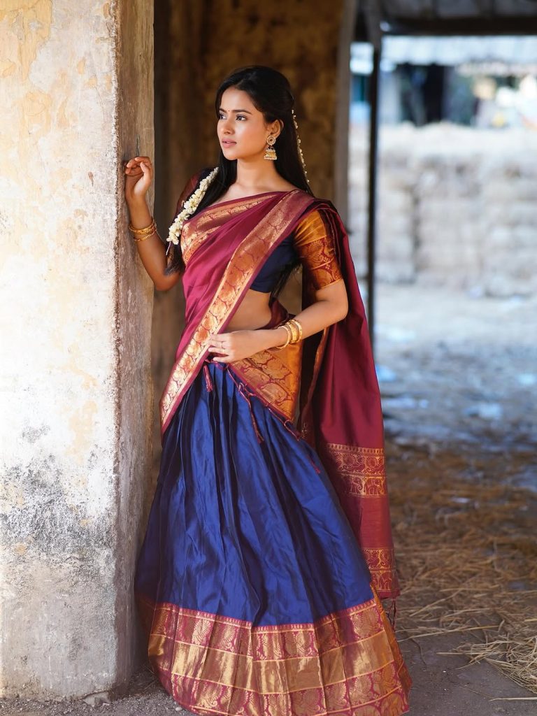 Aarushi Baruah embodies confidence in striking traditional saree ensemble