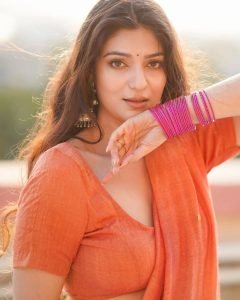 Traditional cotton fabric showcases Aditi Gautam's comfort with cultural fashion