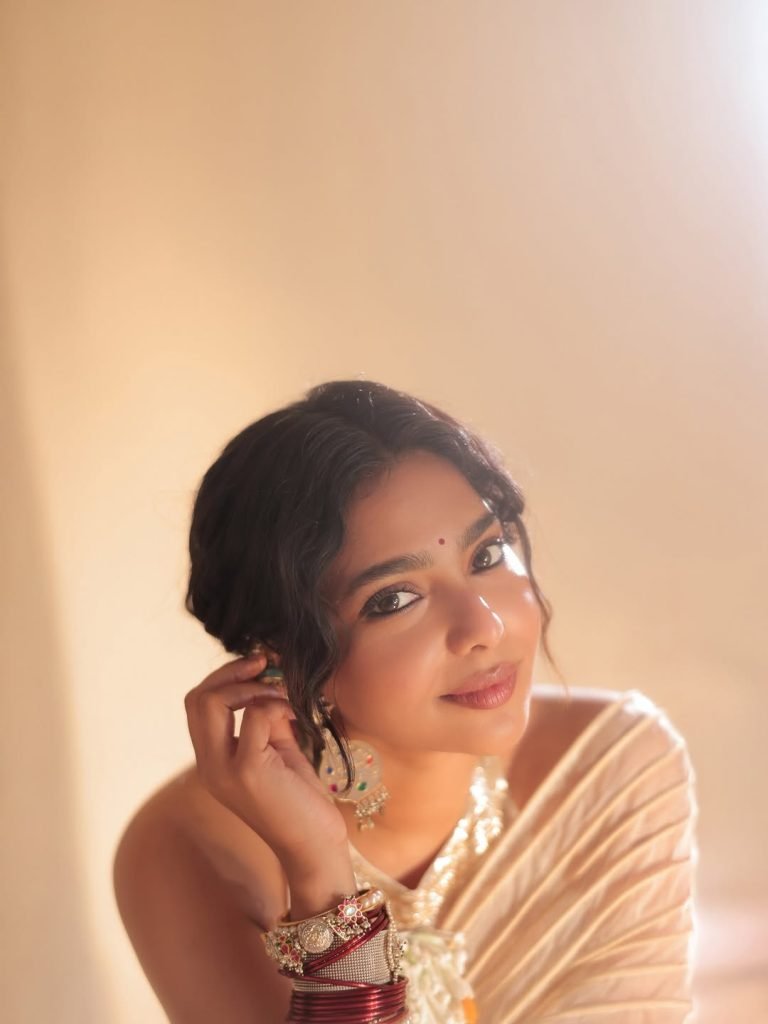 Modern transparent fabric adds contemporary twist to Aishwarya Lekshmi's traditional look