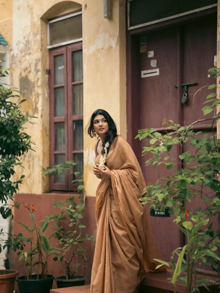 Anagha Ajith embodies effortless charm in casual saree ensemble