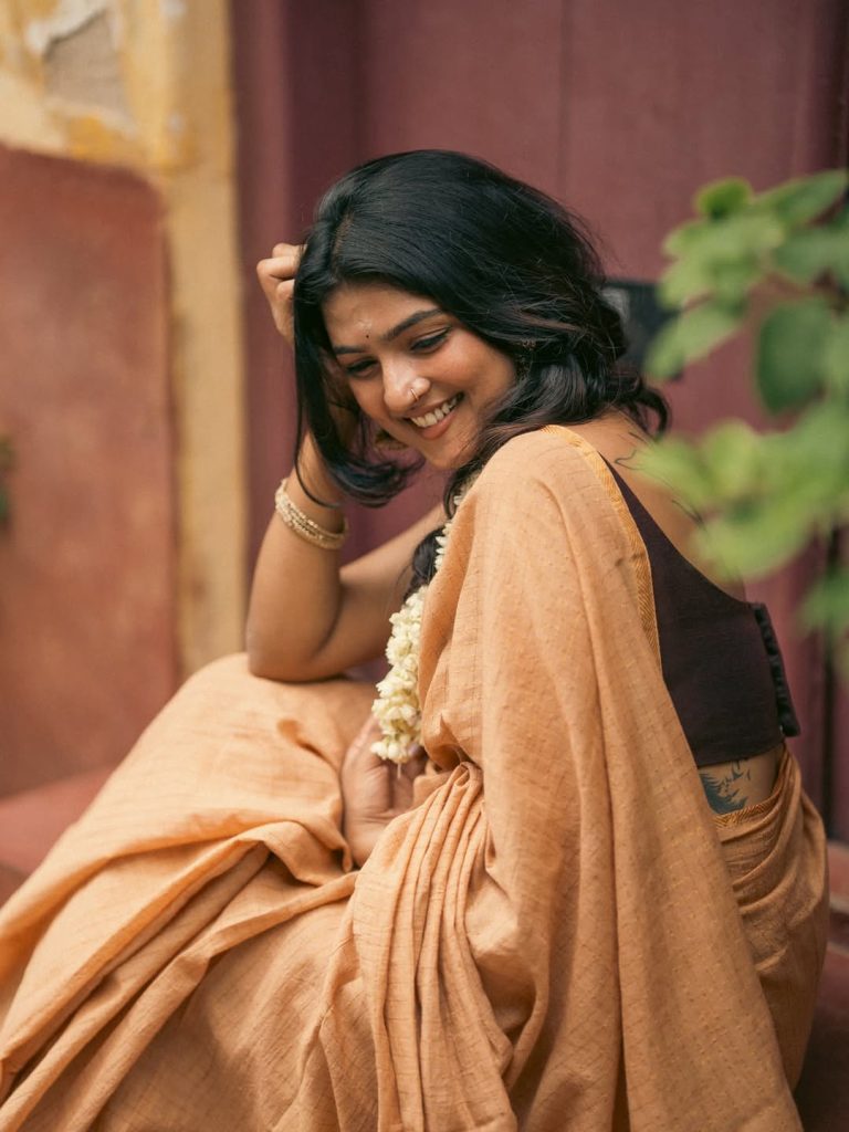 Anagha Ajith embodies effortless charm in casual saree ensemble