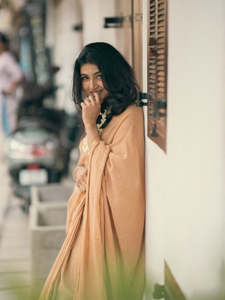 Anagha Ajith embodies effortless charm in casual saree ensemble