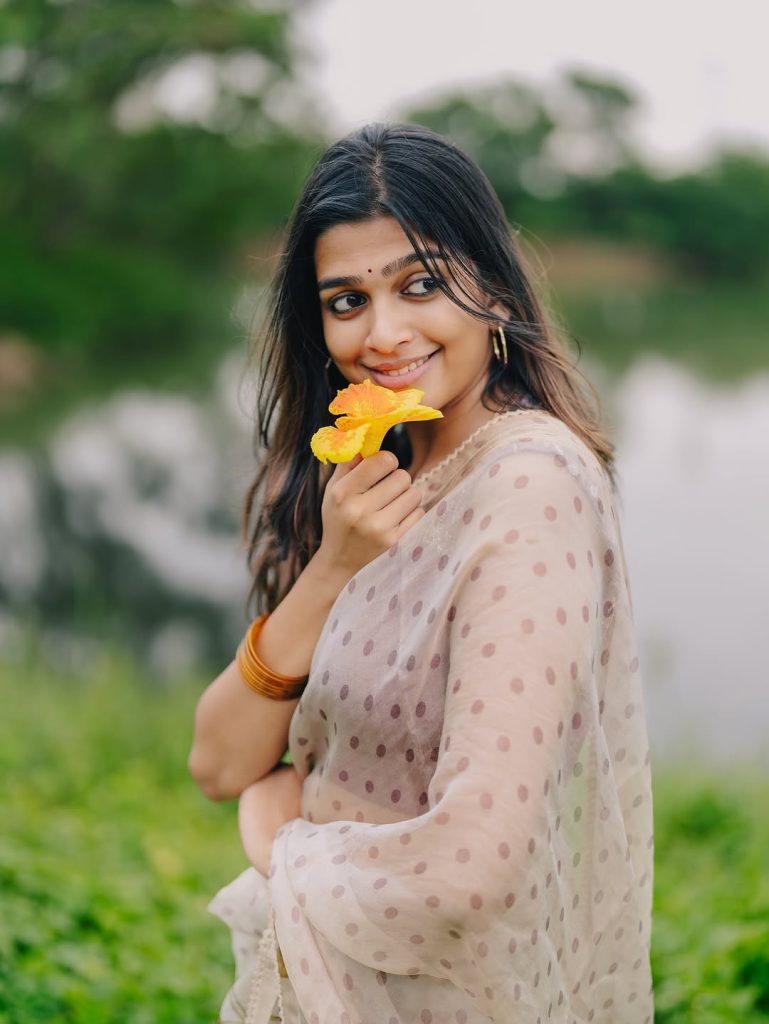 Ananthika Sanil Kumar embodies elegance in delicate transparent saree styling