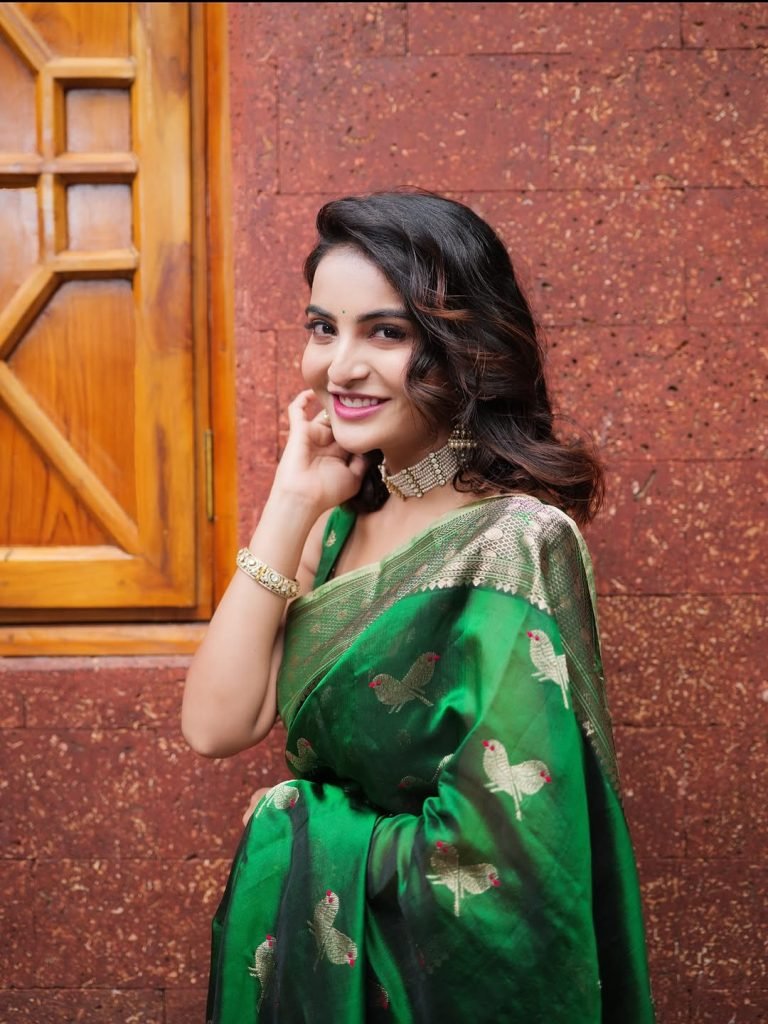 Graceful saree presentation reflects Ananya Nagella's respect for Indian heritage