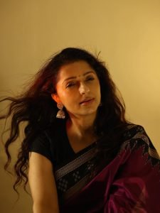 Traditional royal styling highlights Bhumika Chawla's cultural fashion expertise