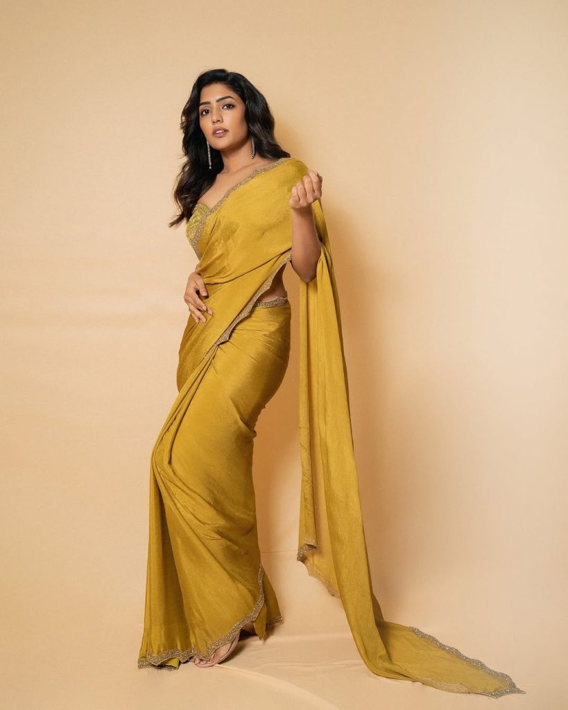 Eesha Rebba embodies traditional elegance in beautiful saree ensemble