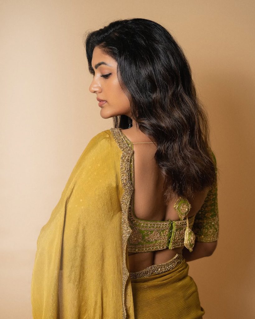 Eesha Rebba embodies traditional elegance in beautiful saree ensemble