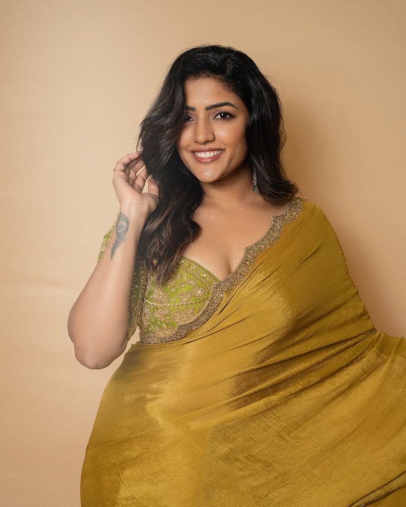 Eesha Rebba embodies traditional elegance in beautiful saree ensemble