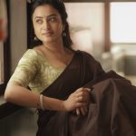 Earthy brown saree coordination showcases Janani Ashok Kumar's color expertise