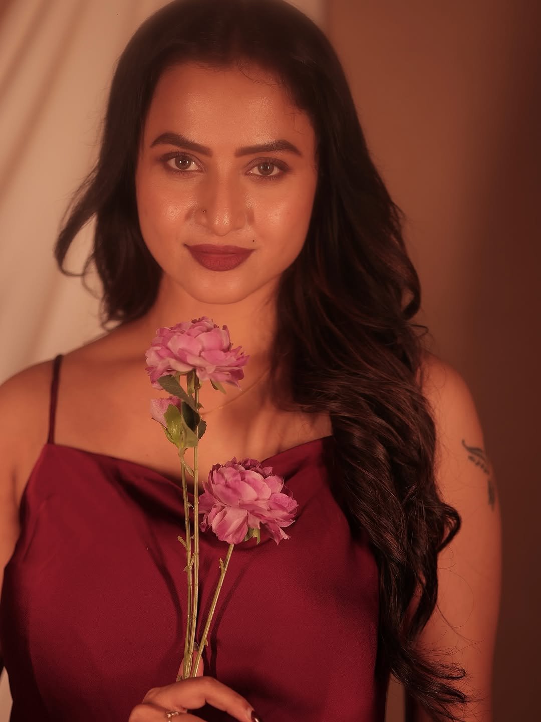 Janani Ashok Kumar in a draped satin slip dress (14)