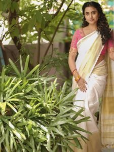Janani Ashok Kumar embodies Kerala elegance in saree with pink embroidered blouse