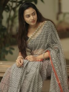 Janani Ashok Kumar embodies modern elegance in block print saree with black blouse