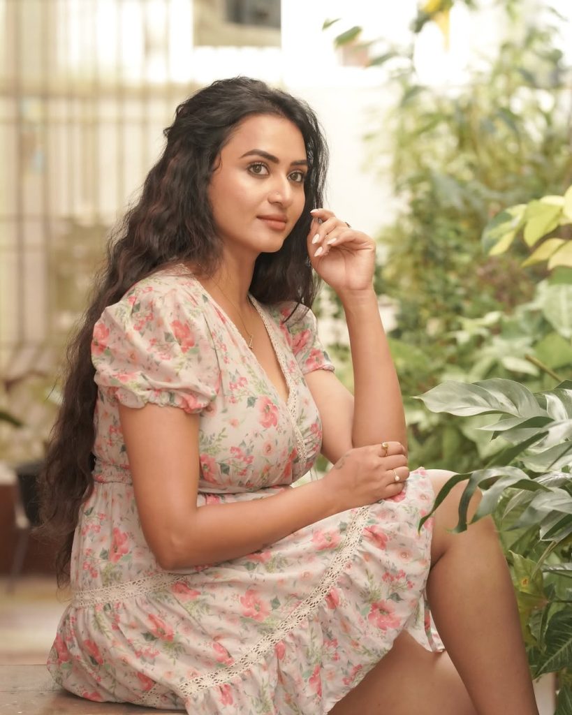 Outdoor casual look reflects Janani Ashok Kumar's versatile styling approach