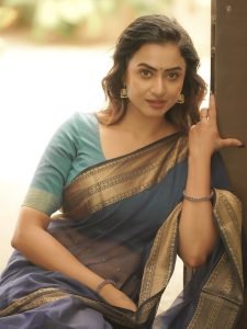 Minimal accessories approach highlights Janani Ashok Kumar's natural beauty