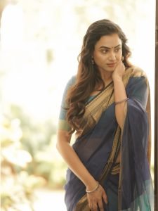 Graceful saree styling showcases Janani Ashok Kumar's elegant presentation skills