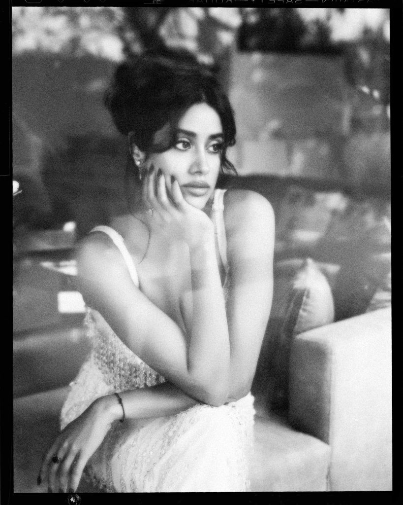 Monochrome portrait emphasizes Janhvi's natural features and expressions
