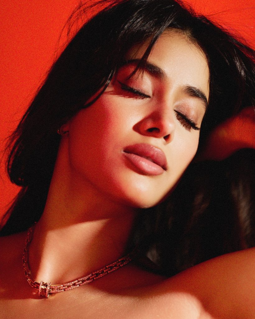 Striking red outfit creates powerful visual impact for Janhvi's photoshoot