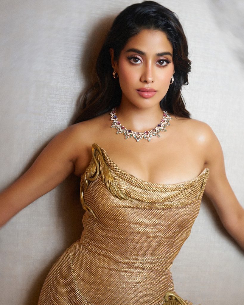 Opulent golden styling reflects Janhvi's high-fashion sensibilities