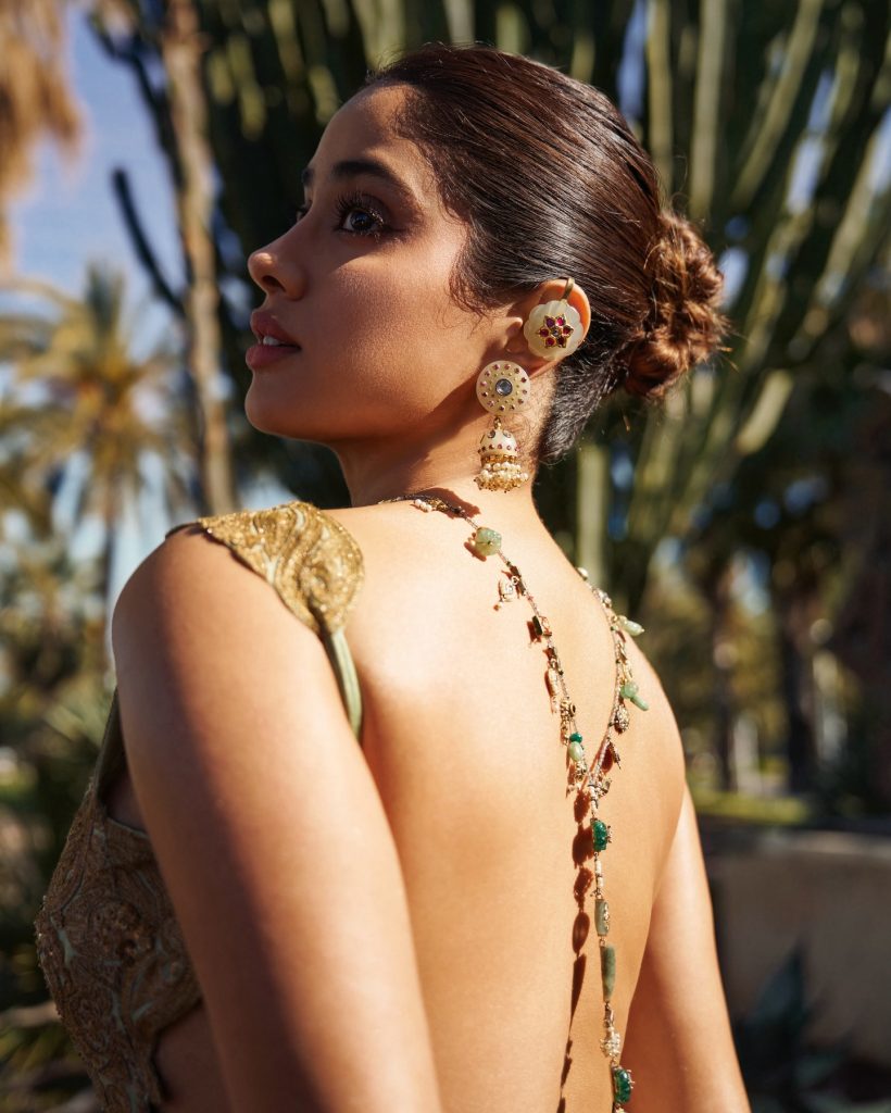 Designer traditional wear highlights Janhvi's respect for Indian heritage